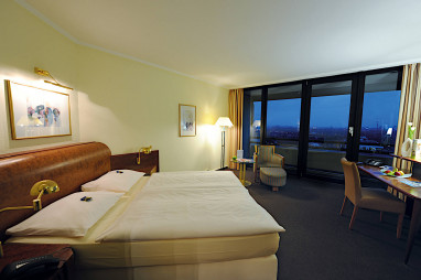 Lindner Congress Hotel Düsseldorf: Room